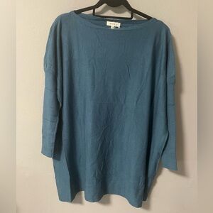 NWT Miracle thin knit ribbed fitted sleeves boat neck tunic. Size S/M